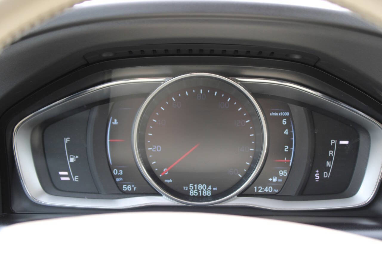 Used 2015 Volvo XC60 T5 Premier image 22