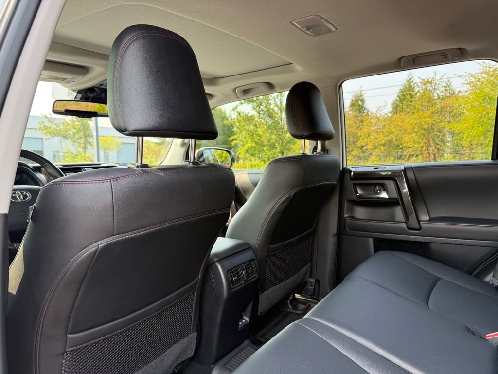 Used 2023 Toyota 4Runner TRD Off-Road Premium w/ Moonroof Package AWD/4WD image 17