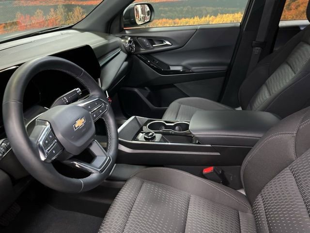 Used 2026 Chevrolet Equinox LT FWD image 22