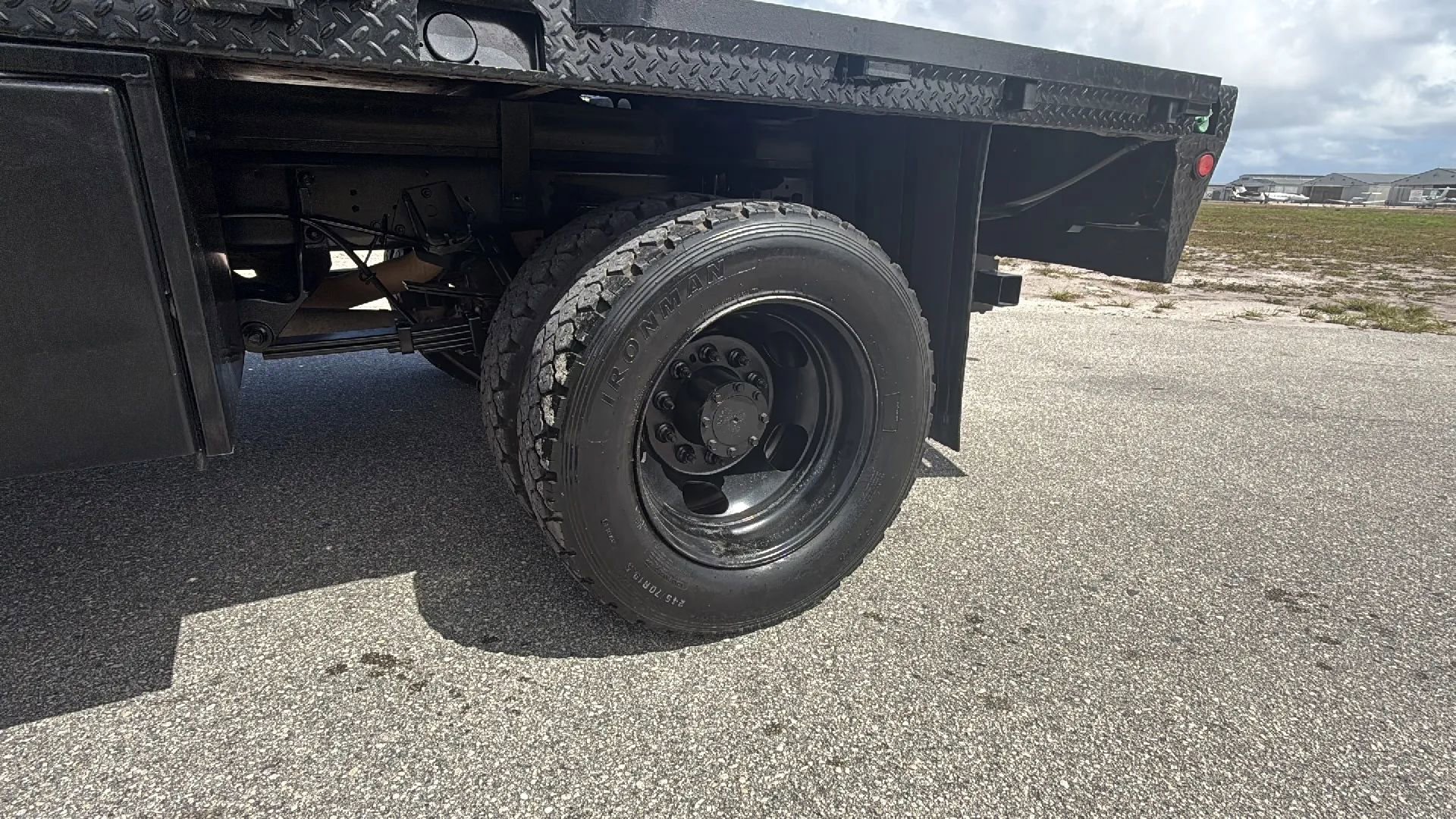 Used 2015 RAM 4500 Tradesman w/ Chrome Appearance Group image 23