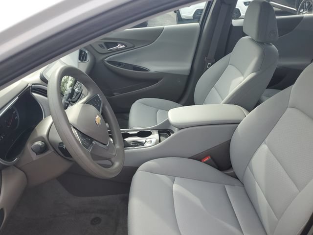 Certified 2025 Chevrolet Malibu LS FWD image 16