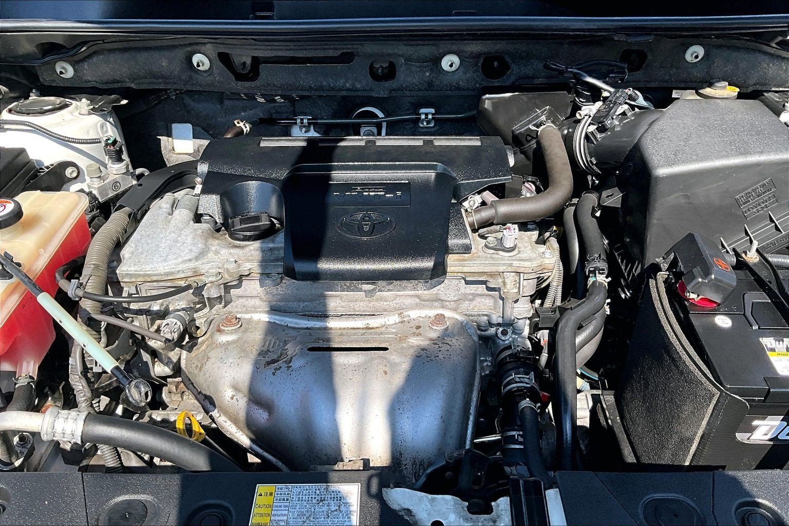 Used 2016 Toyota RAV4 LE AWD/4WD image 10