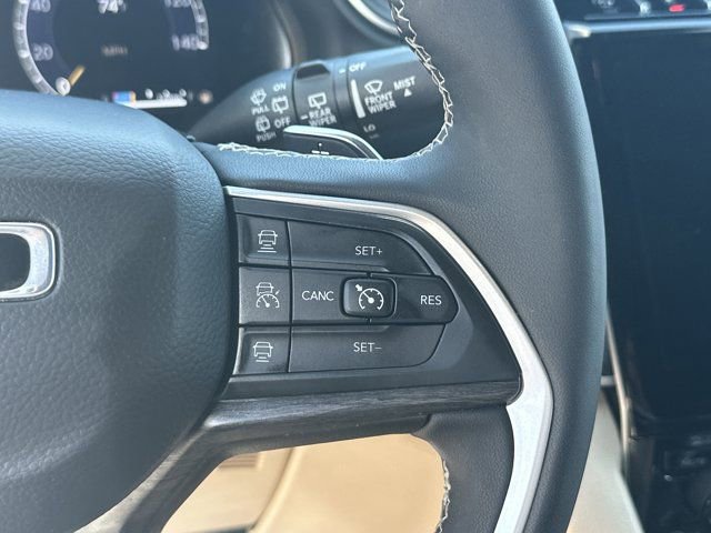 Certified 2024 Jeep Grand Cherokee Limited w/ Black Appearance Package image 28