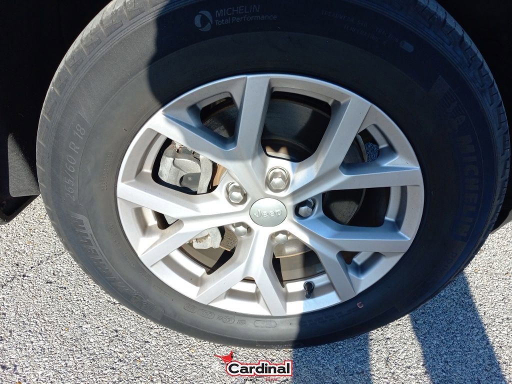 Used 2021 Jeep Grand Cherokee L Limited image 2