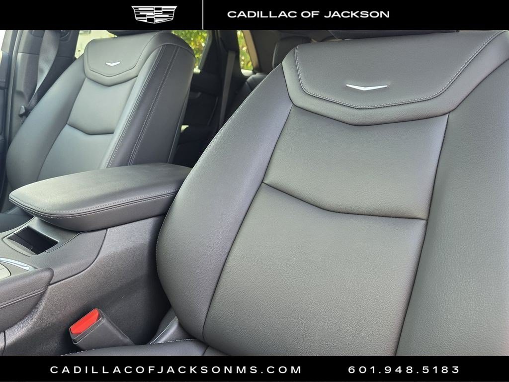 New 2026 Cadillac XT5 Luxury w/ LPO, Floor Liner Package AWD/4WD image 14