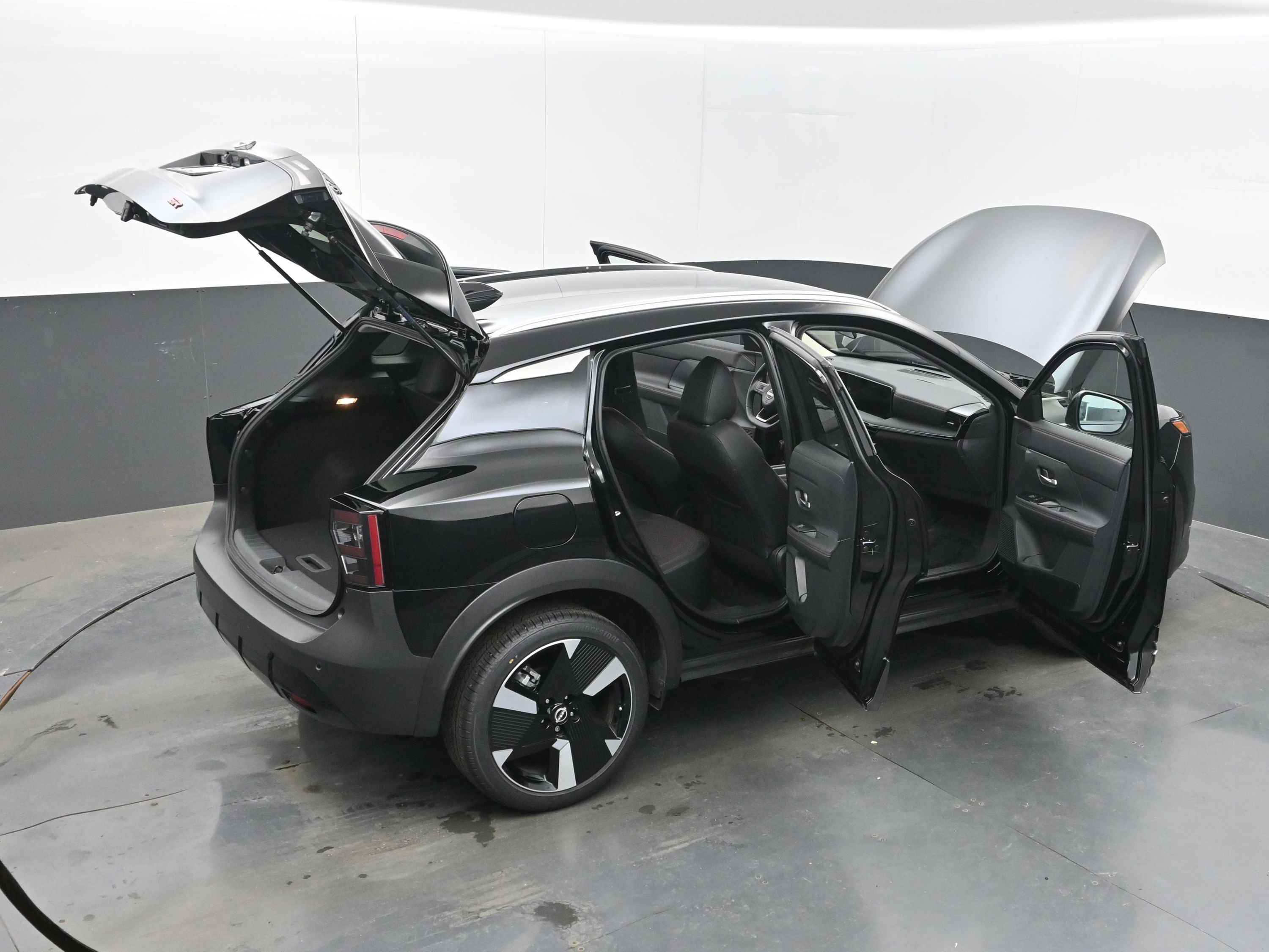 Used 2025 Nissan Kicks SR image 40