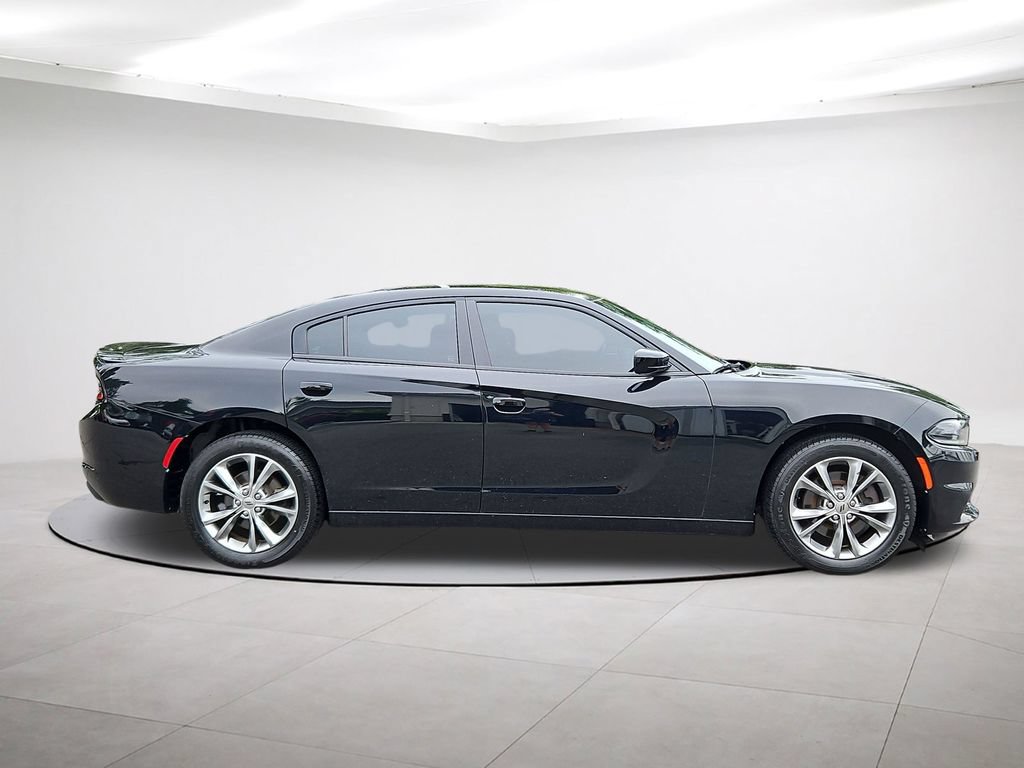 Used 2020 Dodge Charger SXT AWD/4WD image 8