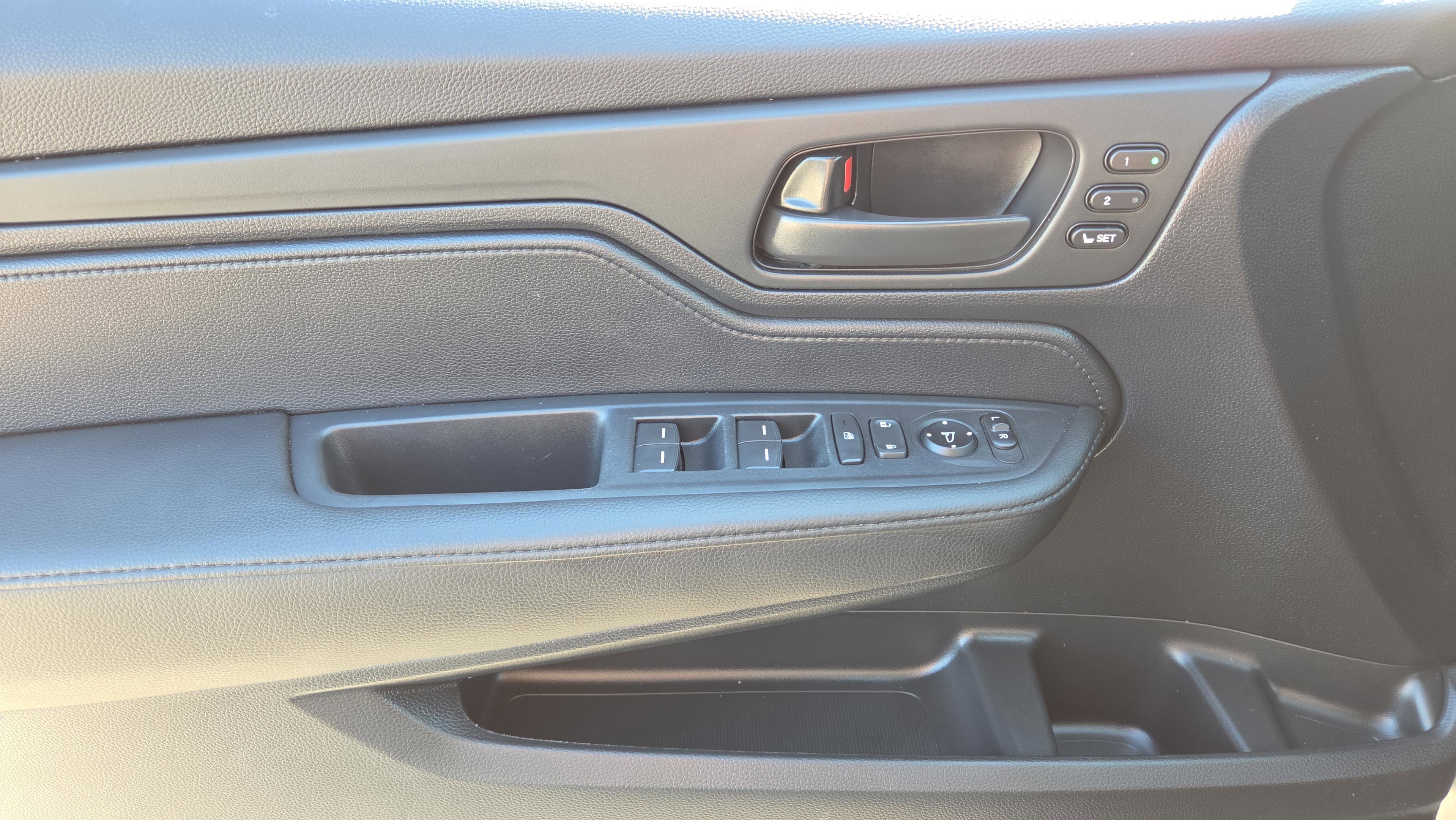 Certified 2025 Honda Odyssey EX-L image 33