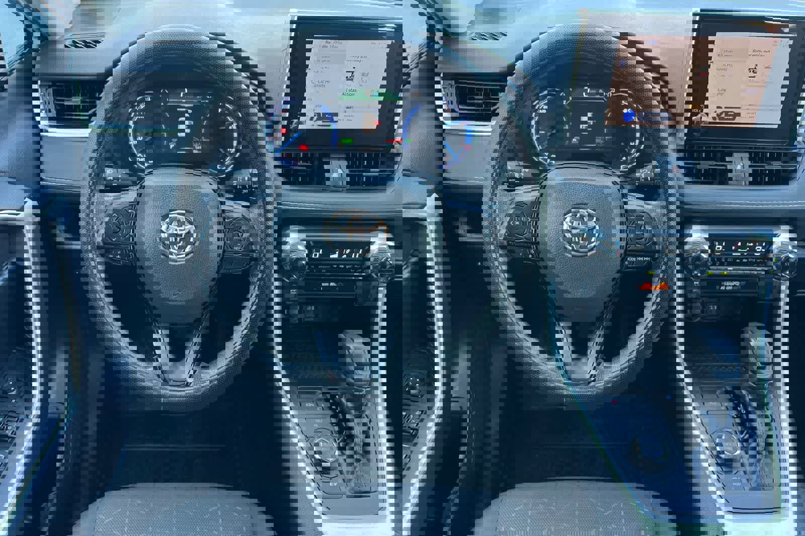 Used 2023 Toyota RAV4 AWD Hybrid image 16