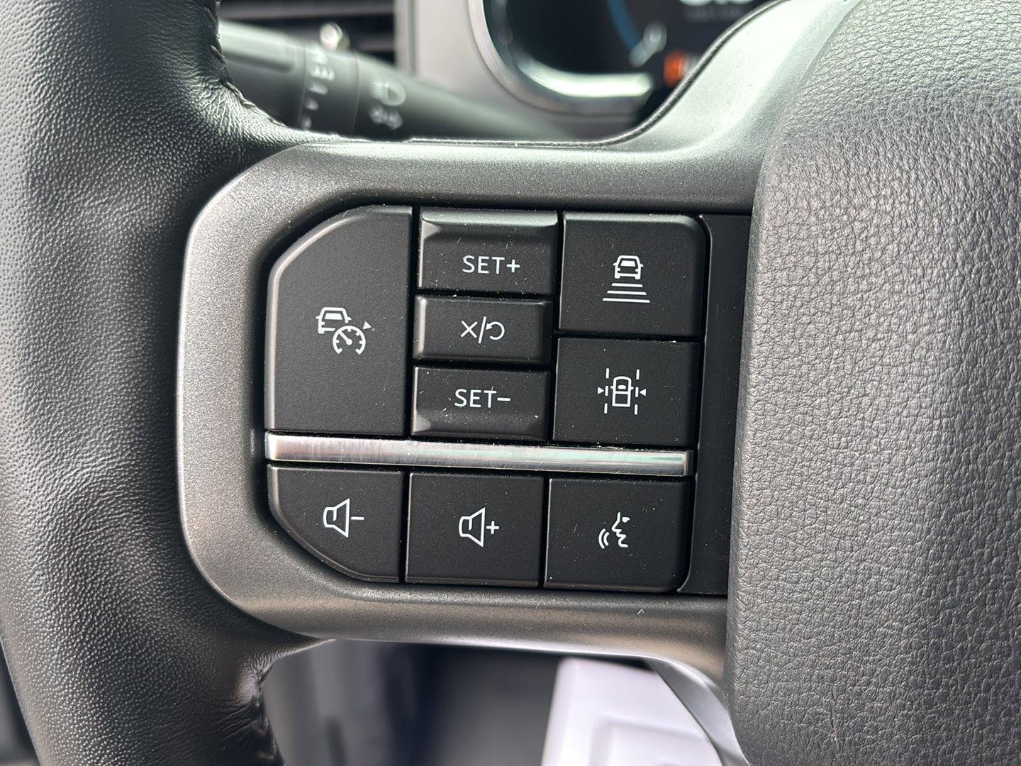 Used 2021 Ford F150 Lariat AWD/4WD image 12