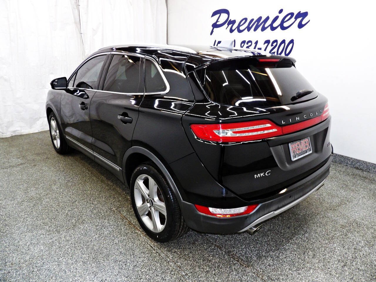 Used 2018 Lincoln MKC Premiere FWD image 4