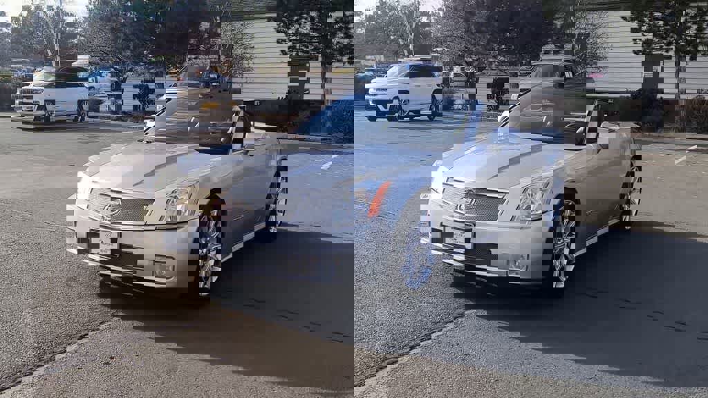 Used 2006 Cadillac XLR V image 4