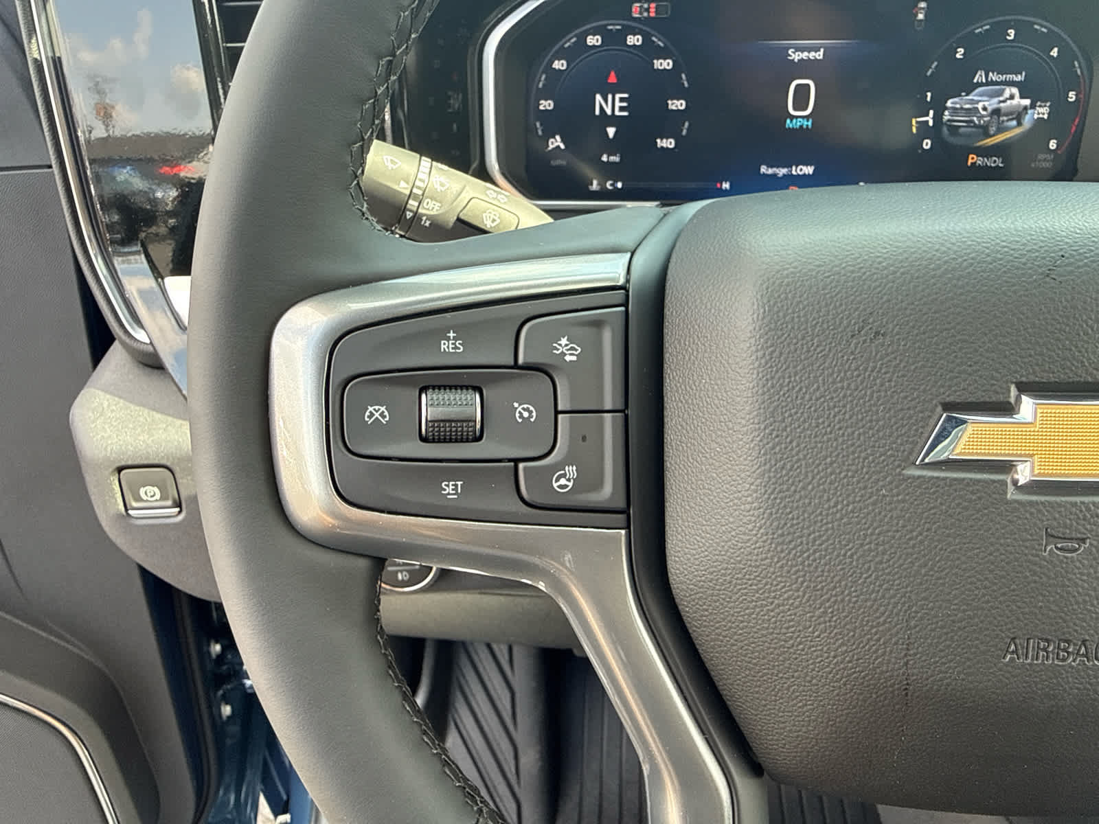 New 2026 Chevrolet Silverado 3500 LTZ w/ LTZ Premium Package AWD/4WD image 18