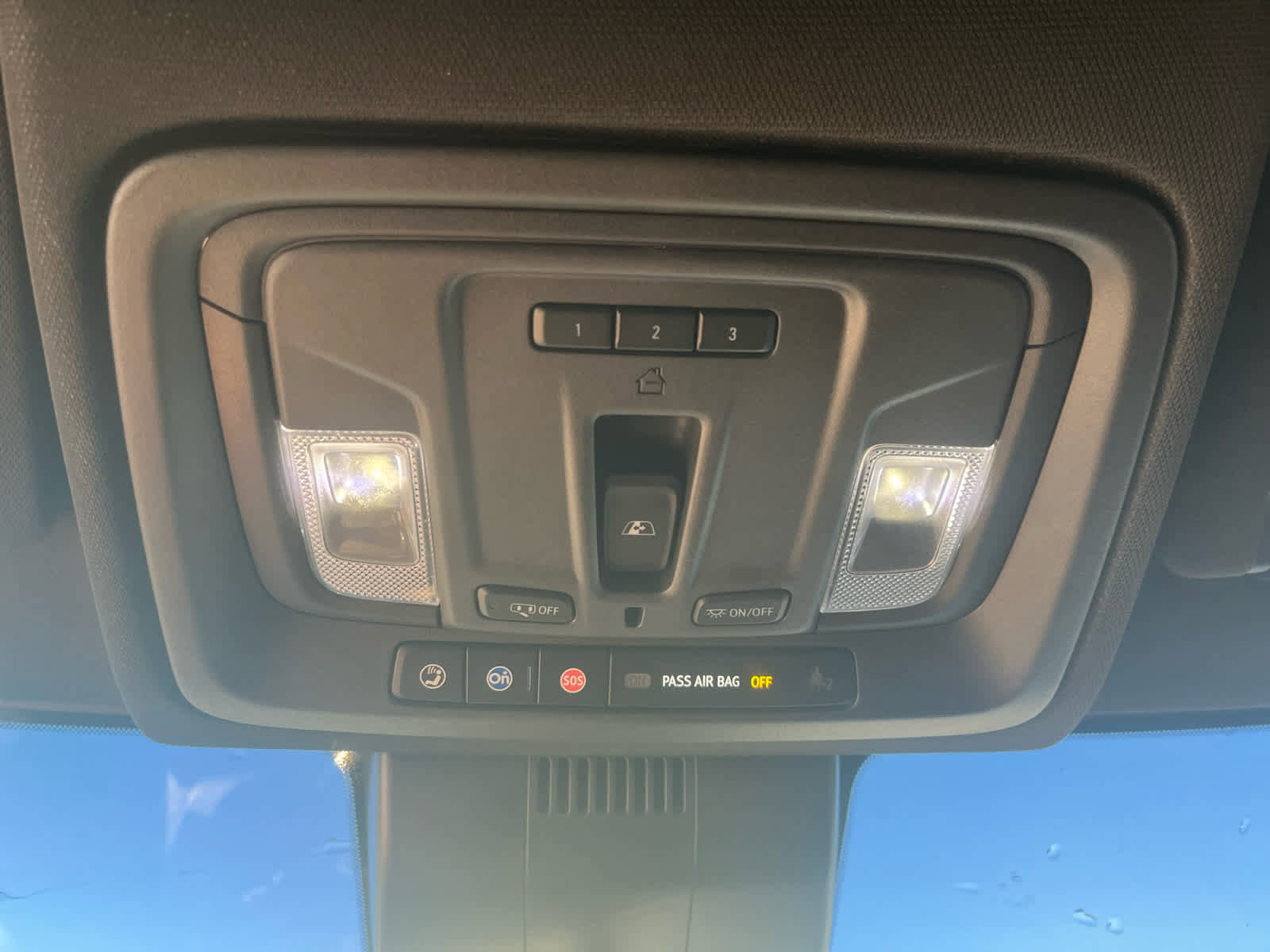 Used 2023 Chevrolet Silverado 1500 ZR2 w/ Technology Package image 27