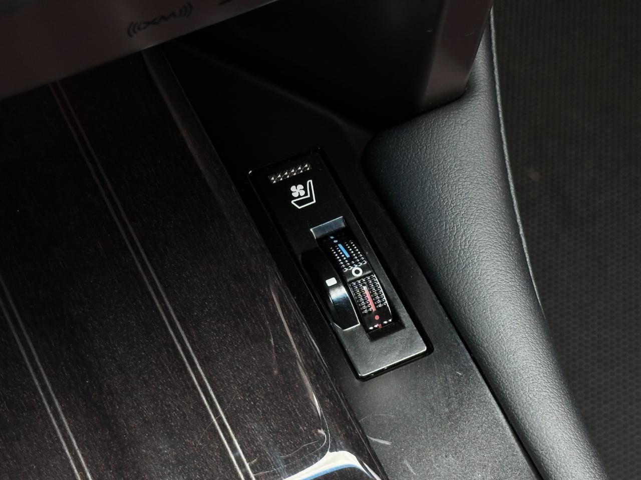 Used 2021 Lexus GX 460 Premium w/ Premium Plus Package AWD/4WD image 26