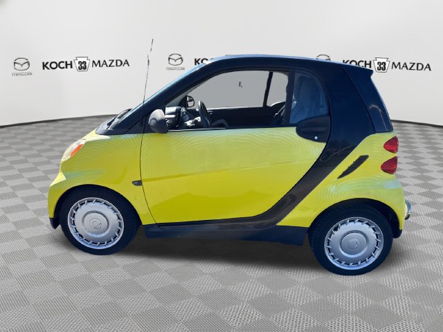 Used 2010 smart fortwo pure RWD image 4