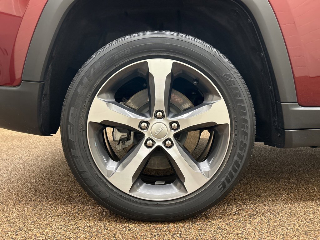 Used 2022 Jeep Grand Cherokee Limited 4xe w/ Luxury Tech Group II image 27