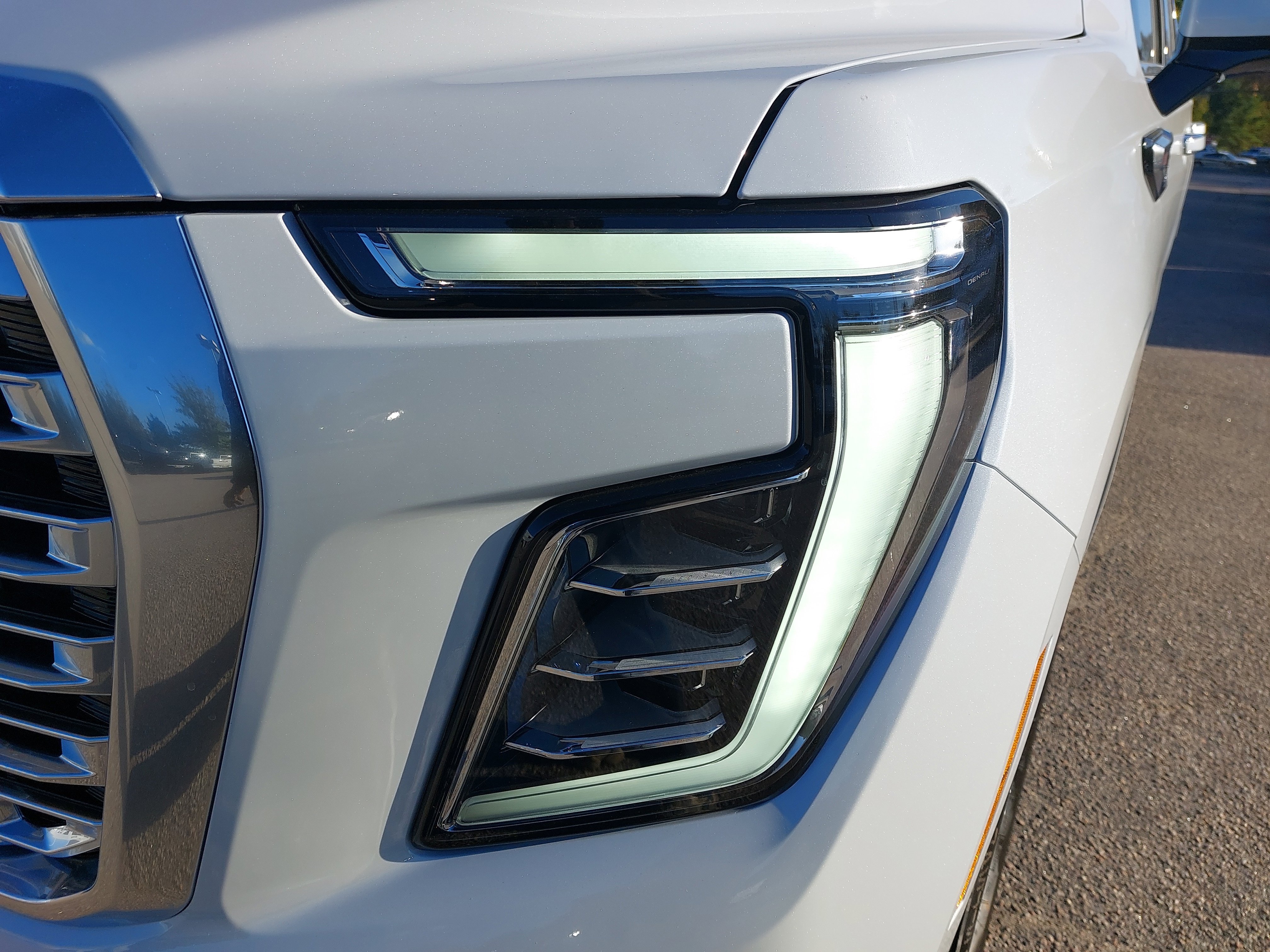 New 2026 GMC Yukon XL Denali w/ Denali Reserve Package image 34