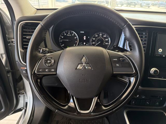 Used 2020 Mitsubishi Outlander SEL image 31
