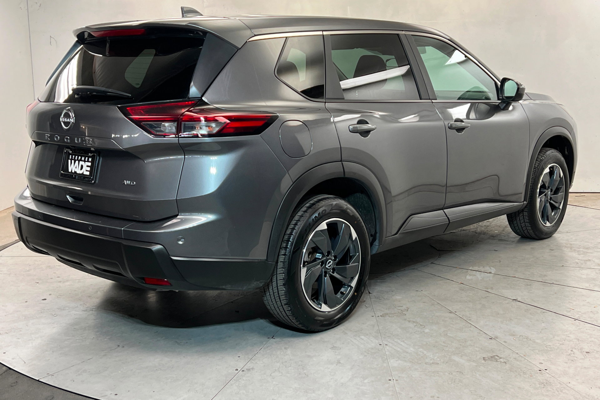 Used 2025 Nissan Rogue SV image 6