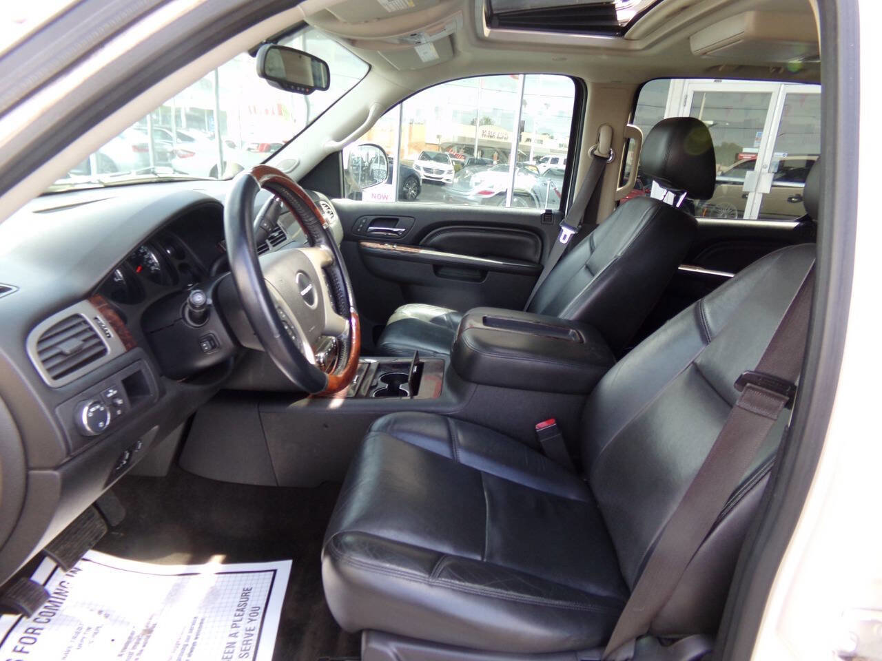 Used 2013 GMC Yukon XL Denali image 8