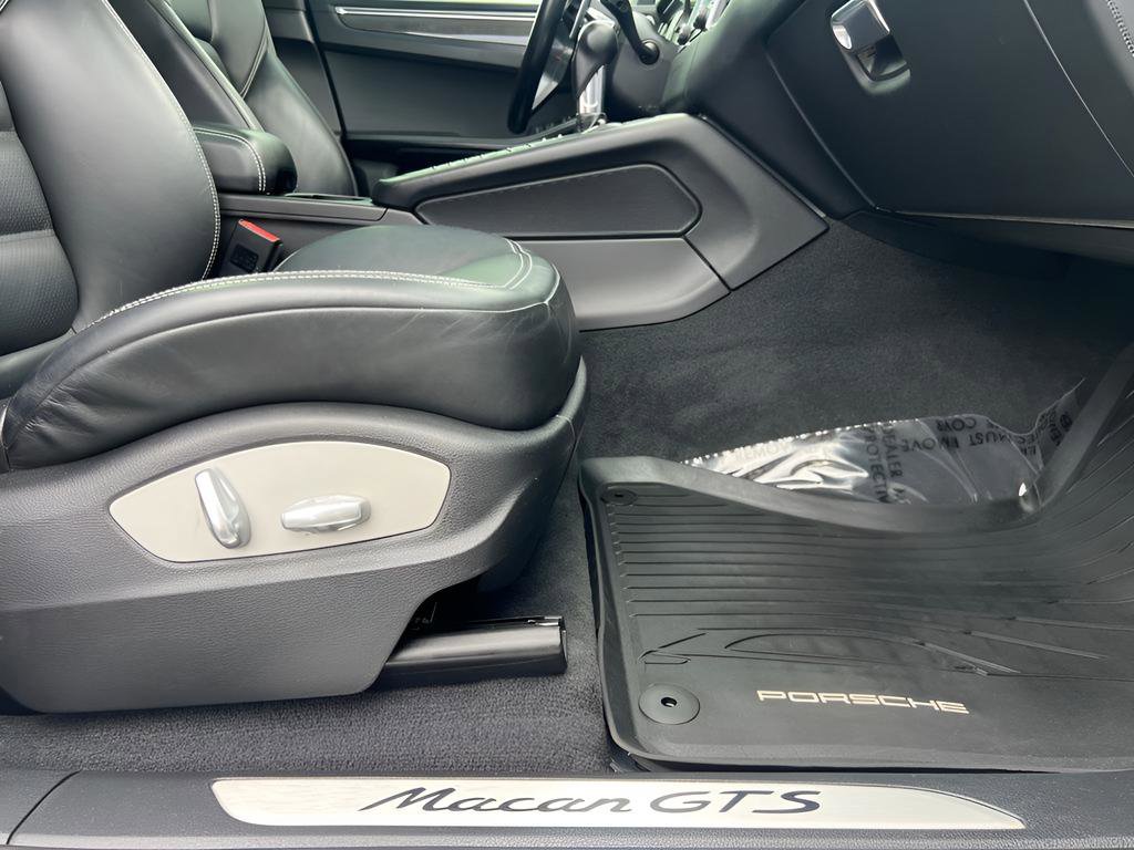 Used 2018 Porsche Macan GTS image 37