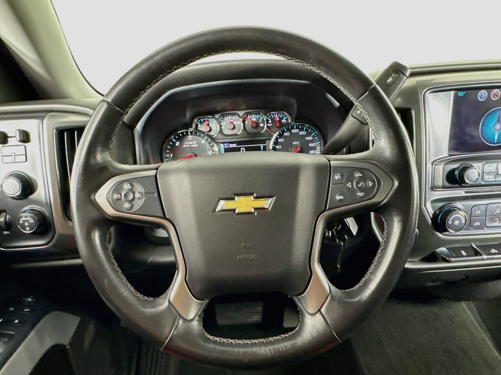 Used 2018 Chevrolet Silverado 1500 LT w/ LT Convenience Package AWD/4WD image 19