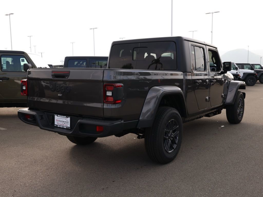 New 2026 Jeep Gladiator Sport image 4