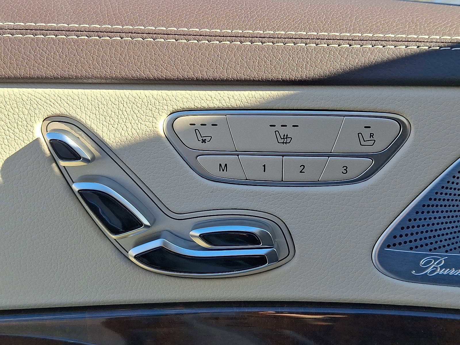 Used 2019 Mercedes-Benz S 560 4MATIC Sedan image 26