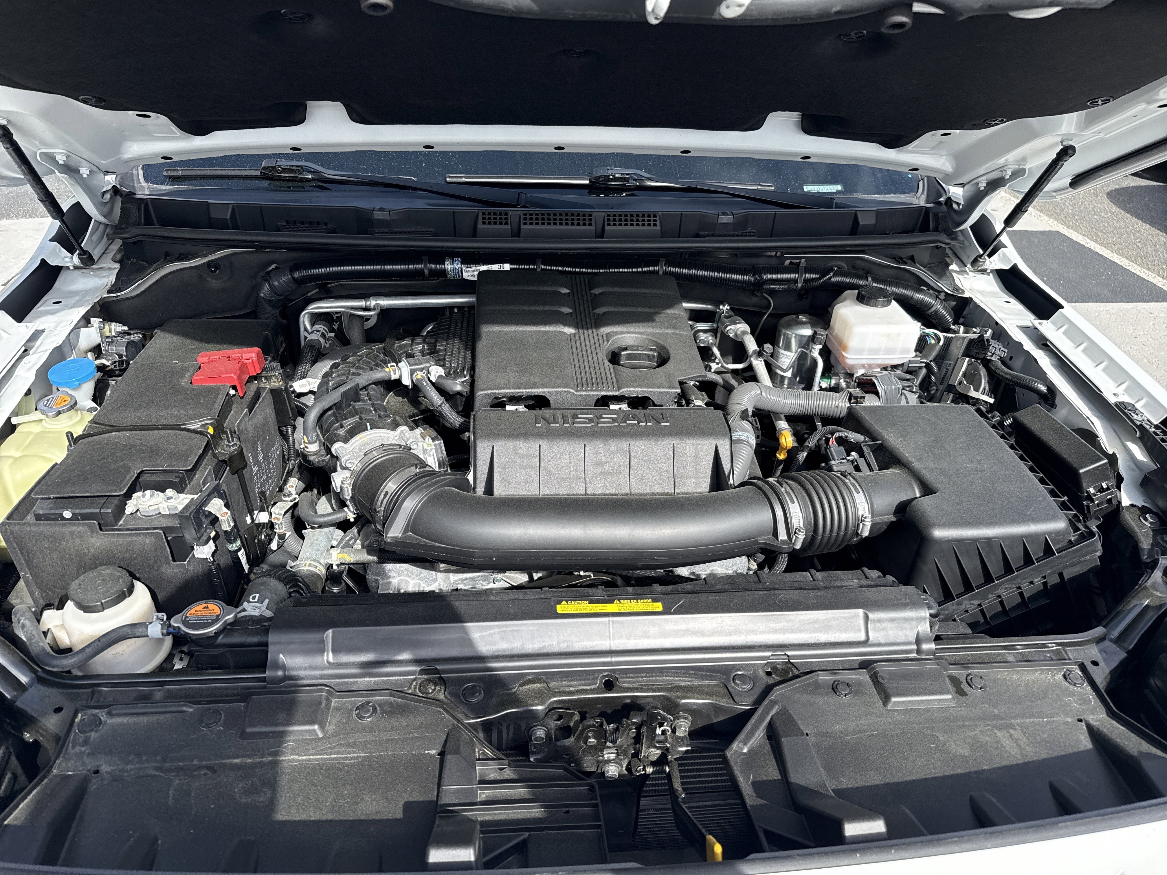 Used 2024 Nissan Frontier SL w/ Technology Package AWD/4WD image 8