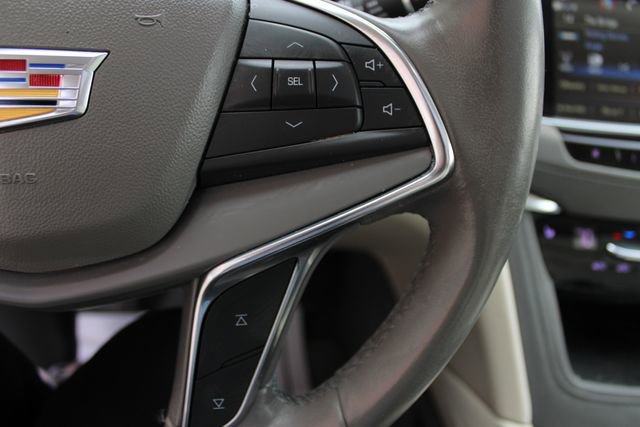 Used 2019 Cadillac XT5 Luxury image 10