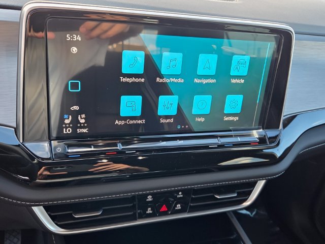 New 2026 Volkswagen Atlas Cross Sport SE FWD image 20