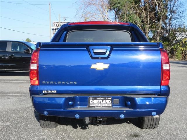 Used 2013 Chevrolet Avalanche LT w/ All-Star Edition image 5