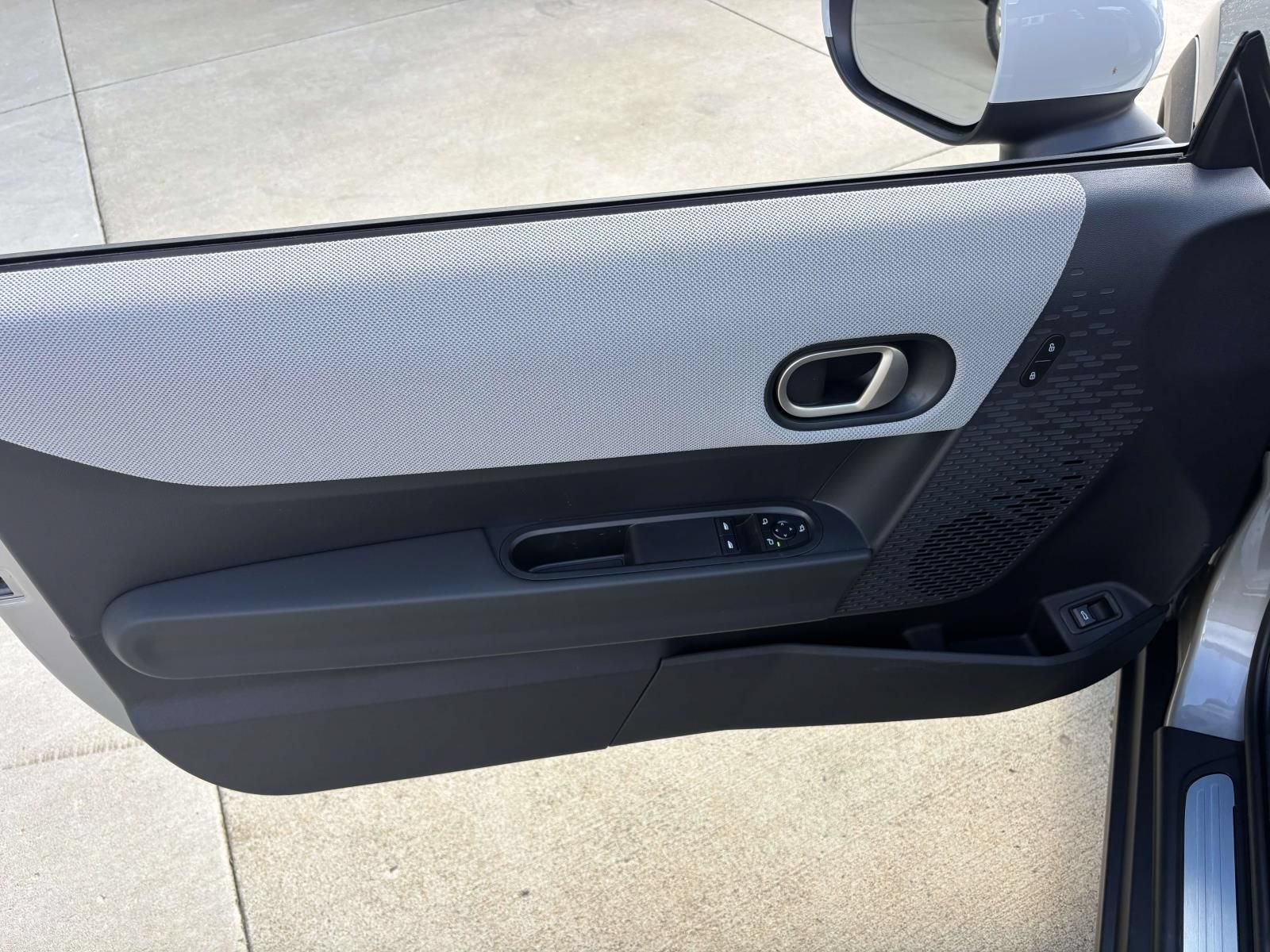 New 2026 MINI Cooper 2-Door Hardtop FWD image 11