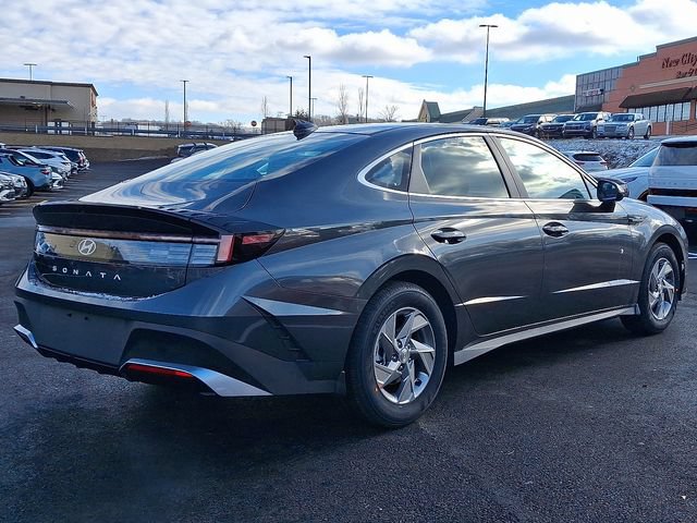 New 2026 Hyundai Sonata SE FWD image 4