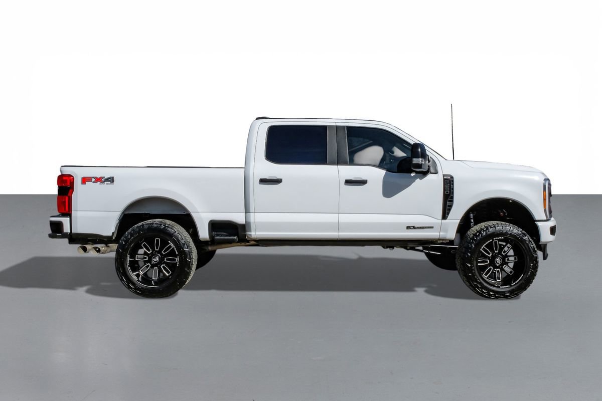 Used 2023 Ford F250 XL w/ STX Appearance Package image 5