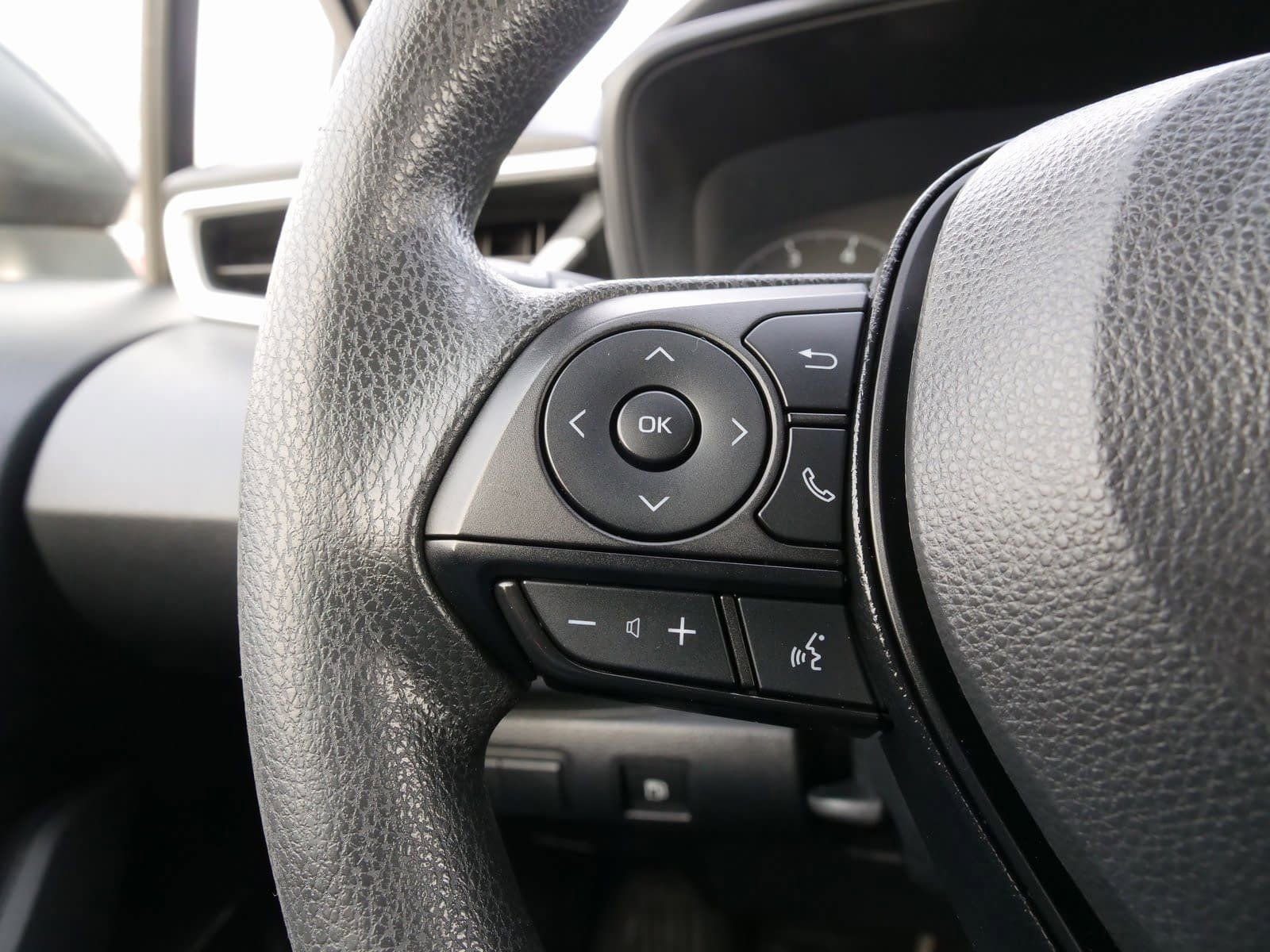 Used 2024 Toyota Corolla LE image 21