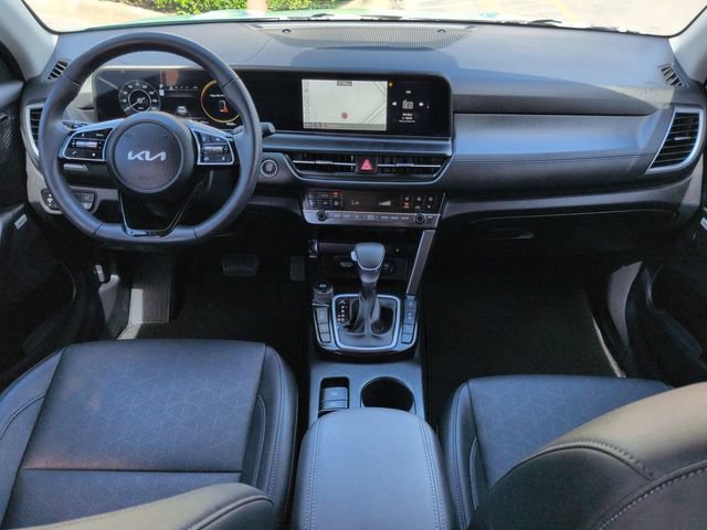 Used 2024 Kia Seltos SX w/ SX Sunroof Package AWD/4WD image 15