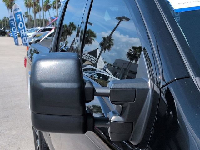 Used 2022 Nissan Titan SV w/ SV Convenience Package AWD/4WD image 12