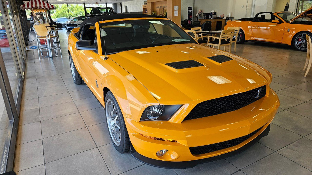 Used 2007 Ford Mustang Shelby GT500 RWD image 7