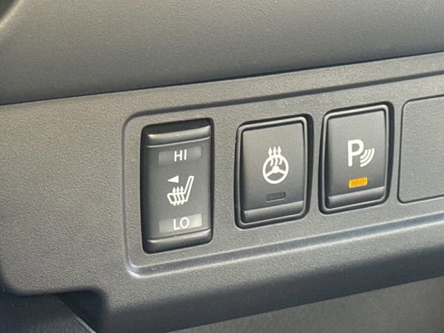 Used 2024 Nissan Frontier SV w/ SV Convenience Package image 7