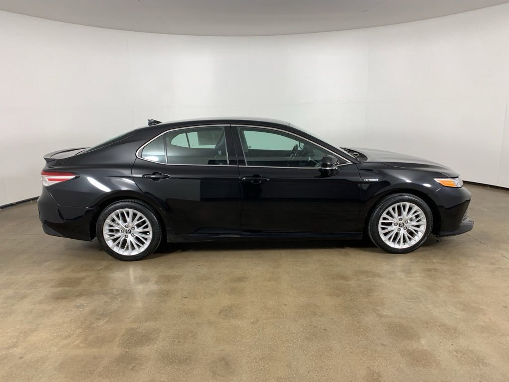 Used 2020 Toyota Camry XLE FWD image 7