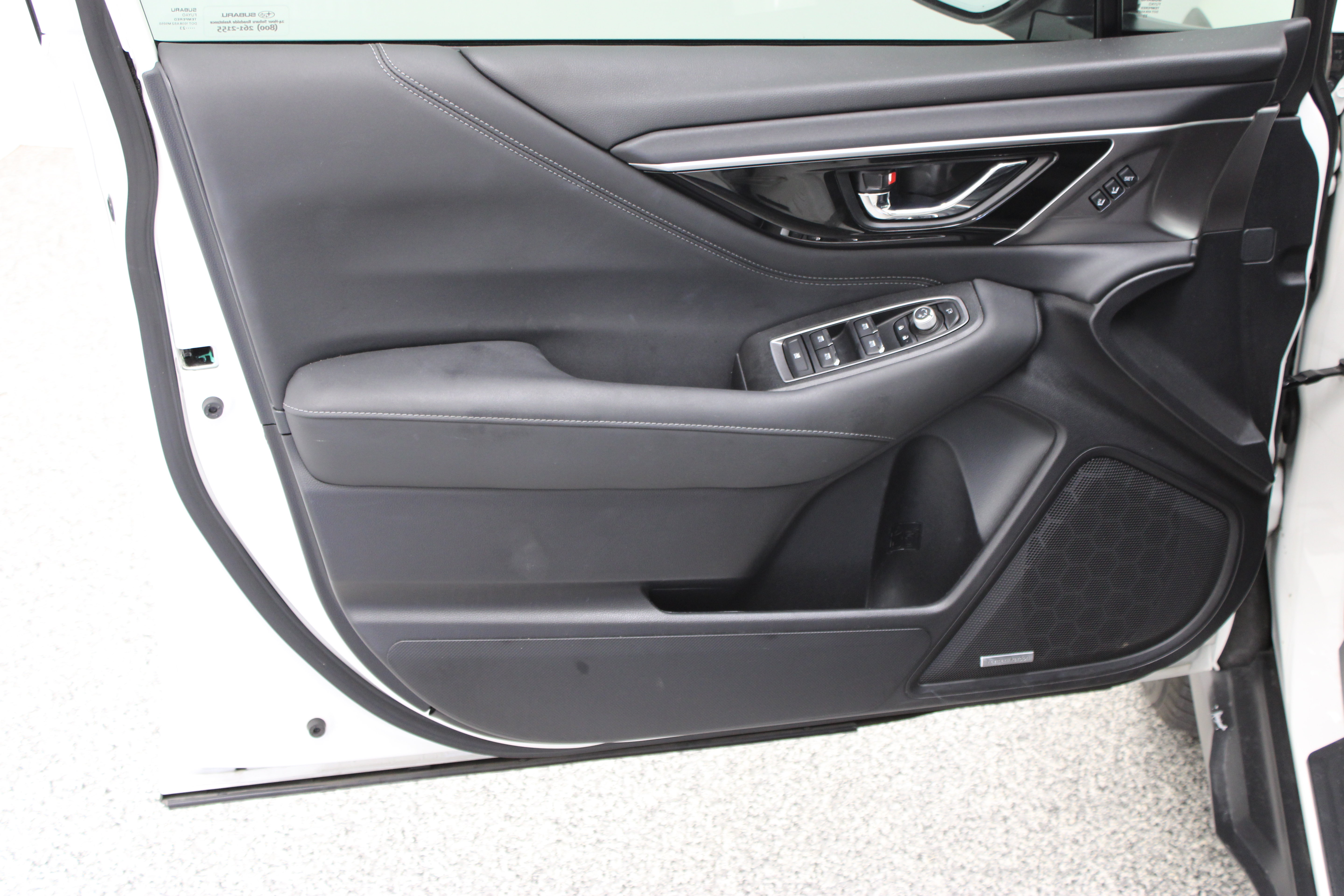 Used 2023 Subaru Outback Touring XT AWD/4WD image 12