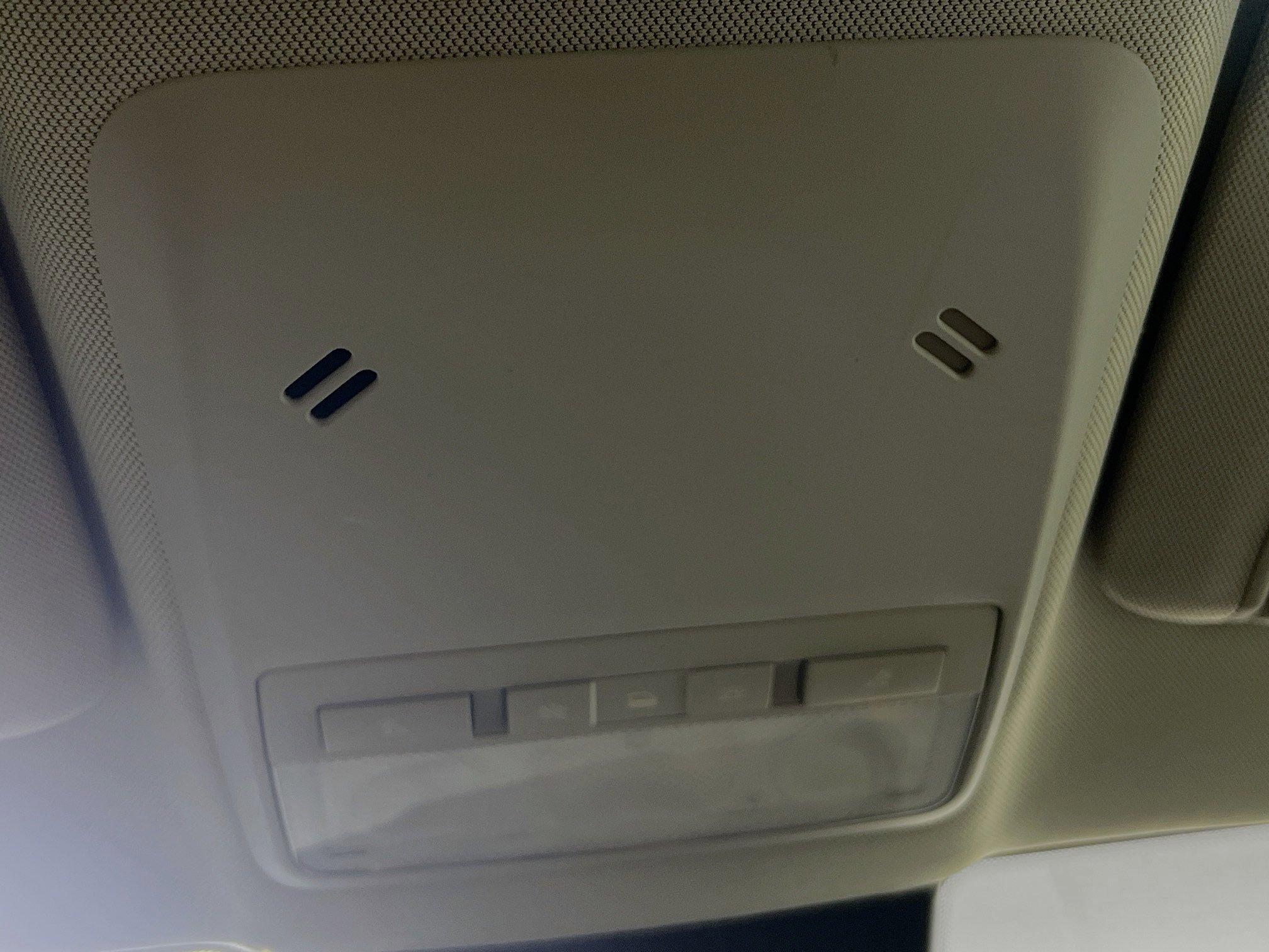 Used 2018 Buick Encore Sport Touring w/ Safety Package image 22