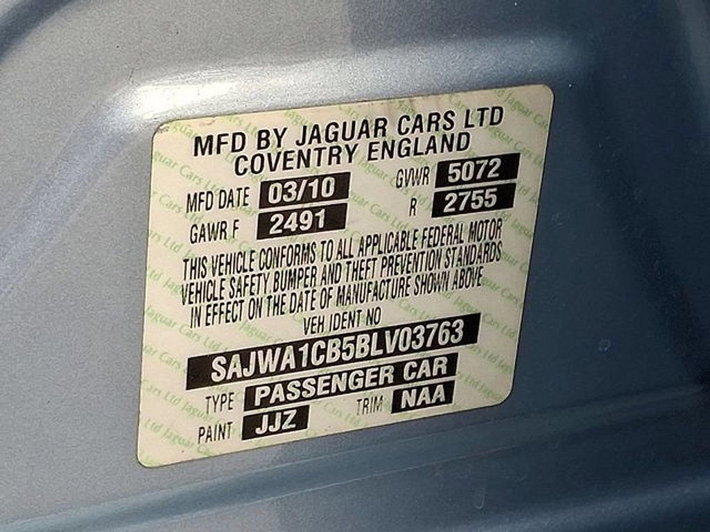 Used 2011 Jaguar XJ image 27