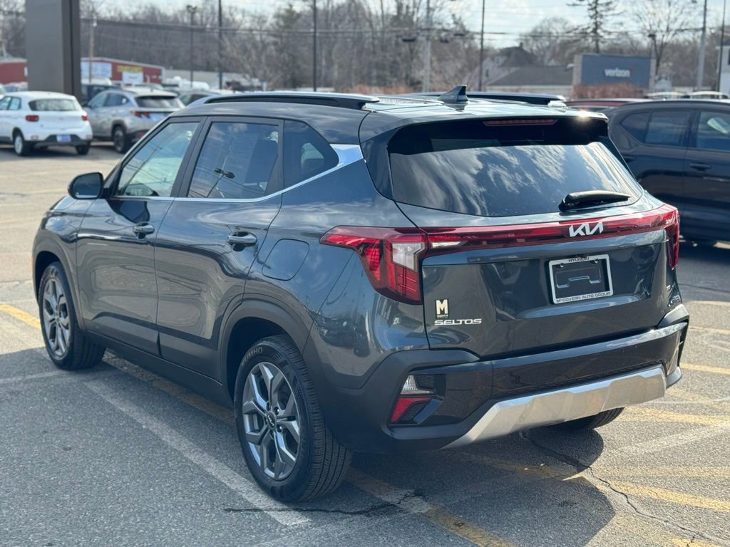 Used 2024 Kia Seltos S image 3