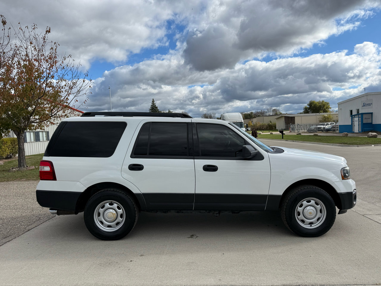 Used 2015 Ford Expedition XL image 4