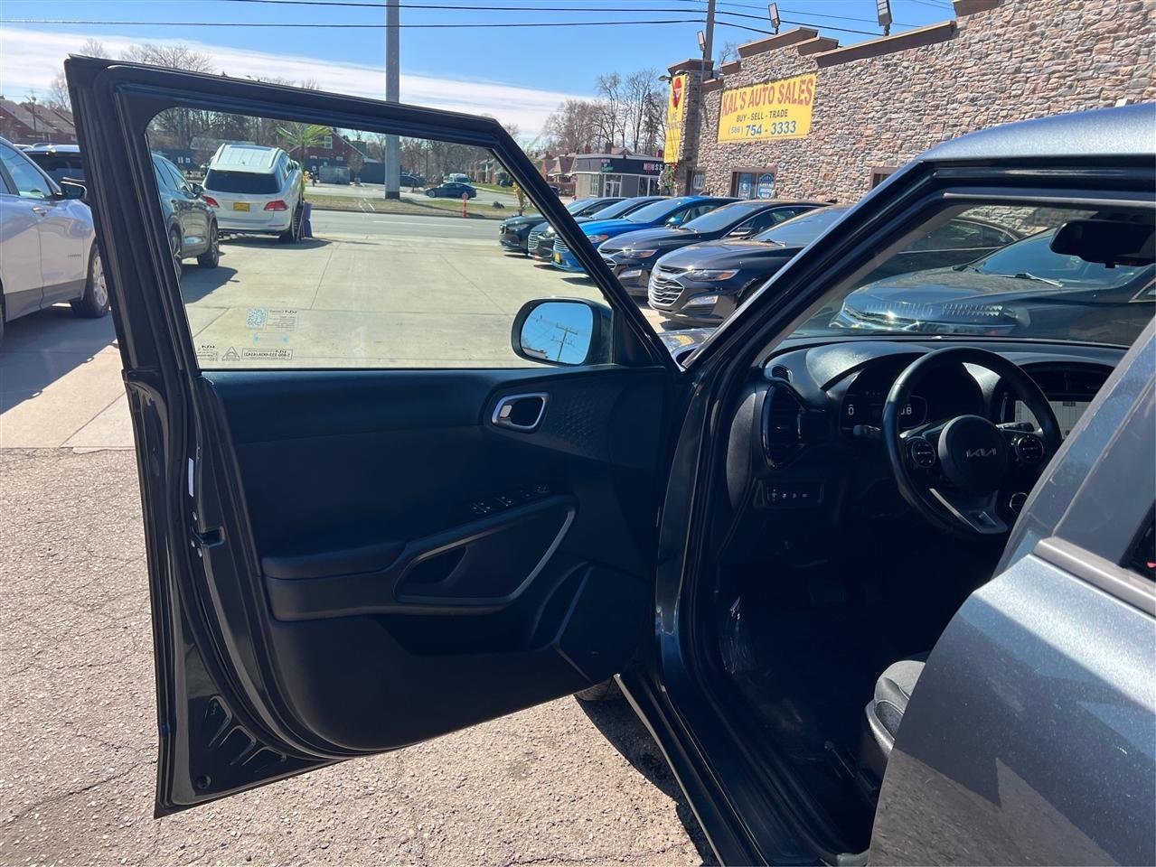 Used 2023 Kia Soul EX FWD image 31