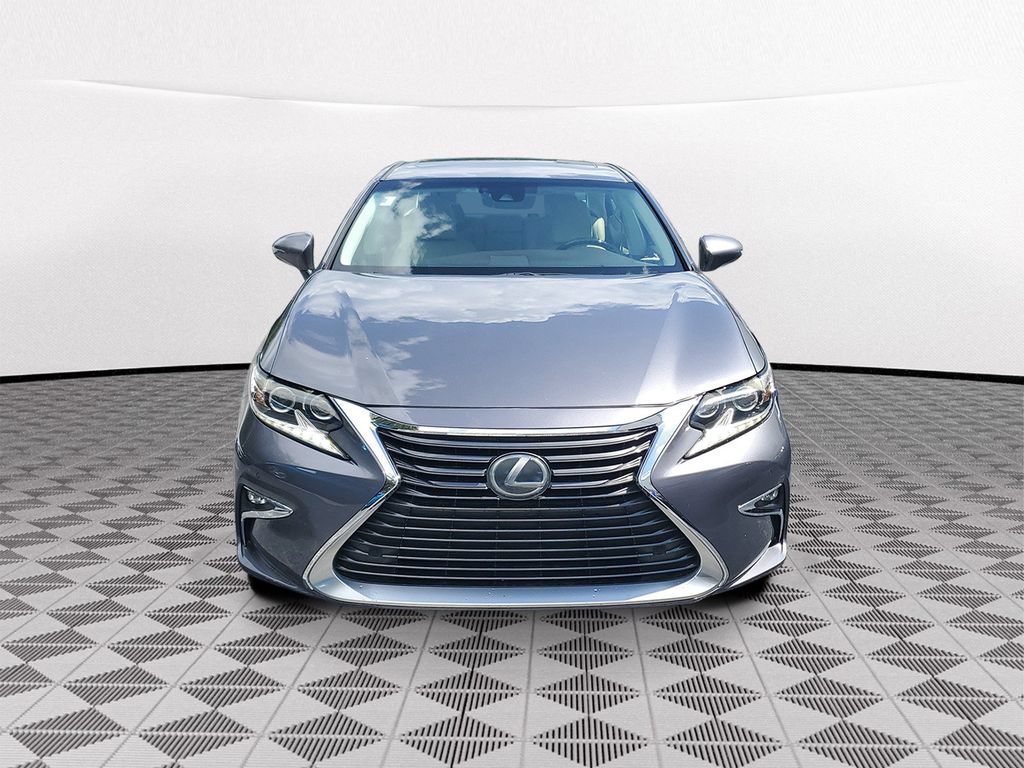 Used 2017 Lexus ES 350 FWD image 2