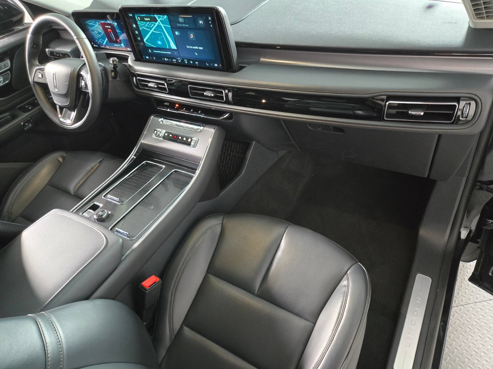 New 2026 Lincoln Aviator AWD image 21
